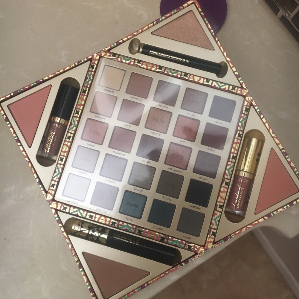 NIB Tarte Magic Star collectors palette